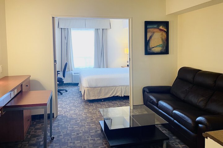 Room 5 of 24