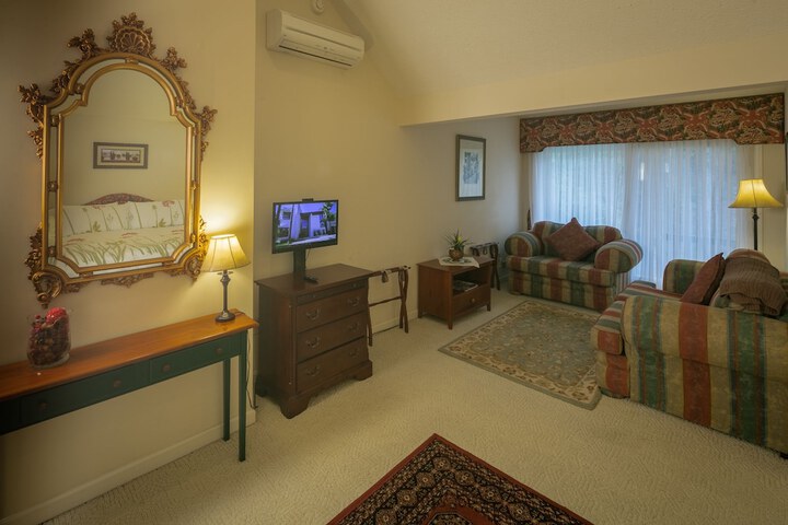 Room 32 of 95