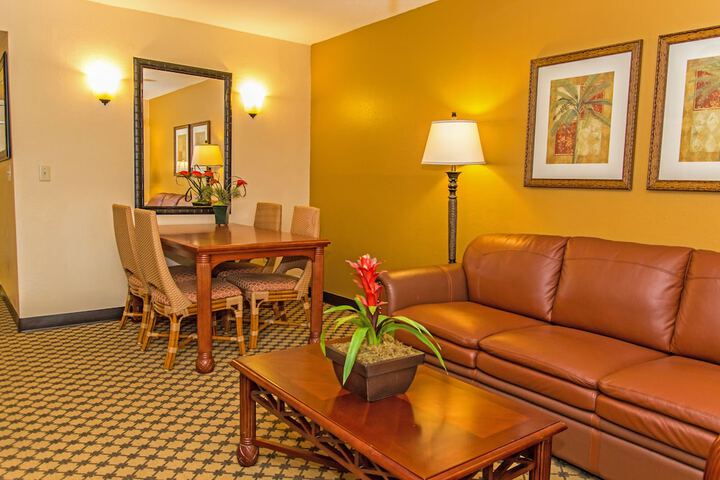 Room 42 of 60