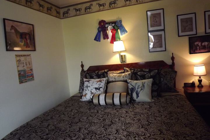Room 106 of 175