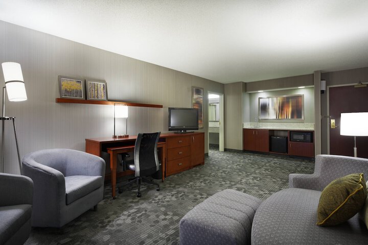 Room 18 of 40