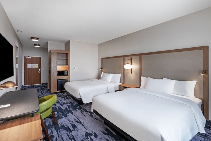 Room 16 of 28