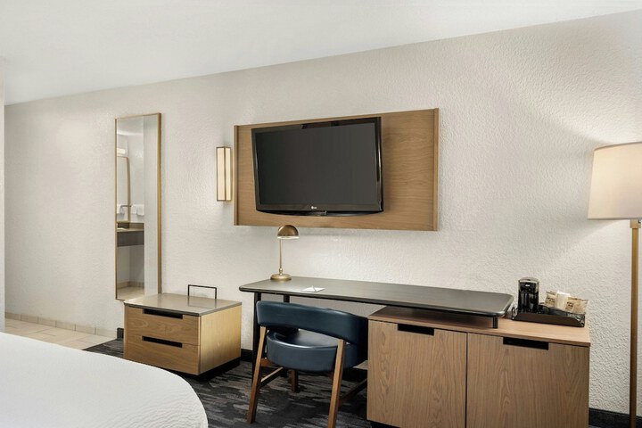 Fairfield by Marriott Mt. Pleasant