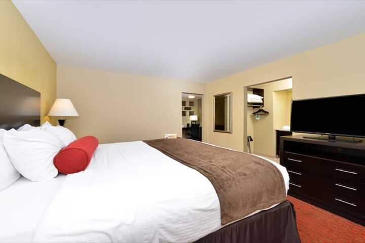 Room 34 of 51