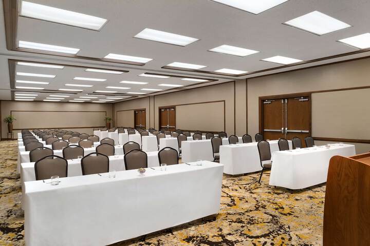 DoubleTree by Hilton Stamford