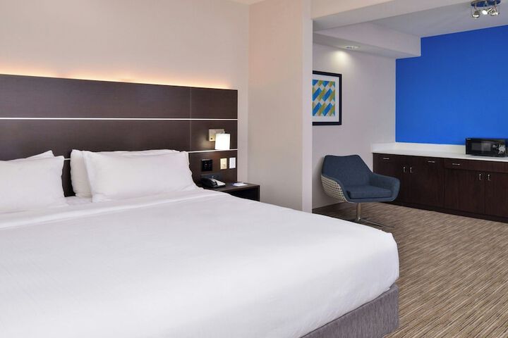 Holiday Inn Express & Suites Laplace by IHG