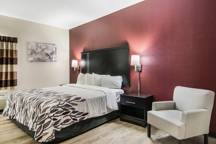 Room 25 of 36