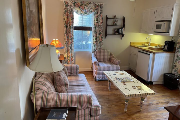Room 22 of 93