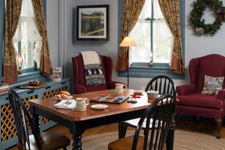1825 Inn Bed and Breakfast