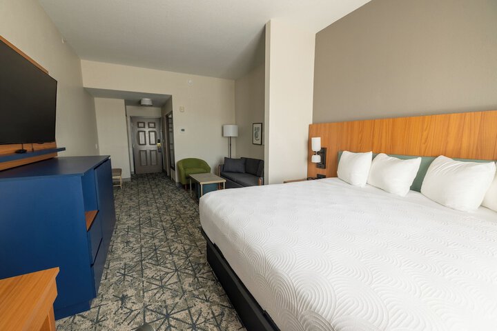 Country Inn & Suites by Radisson St. Petersburg - Clearwater, FL
