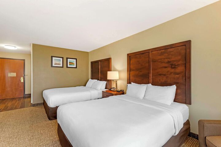 Comfort Inn & Suites Grinnell near I-80