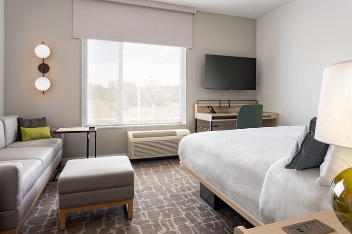 Room 15 of 33