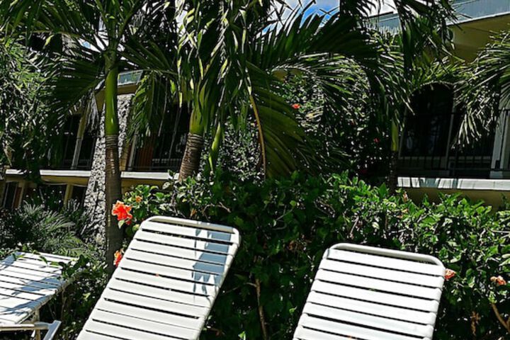 Hotel Exterior 56 of 64