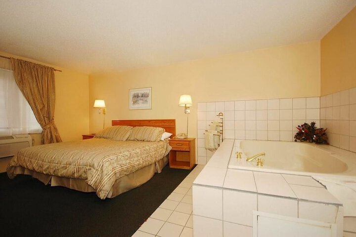 Americas Inn