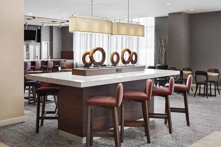 Courtyard by Marriott Newark Downtown