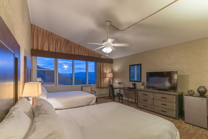 Room 27 of 59