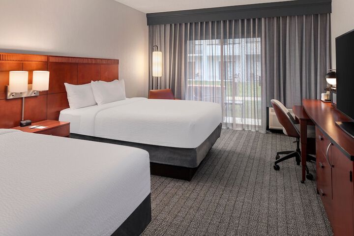 Courtyard Chicago Waukegan Gurnee
