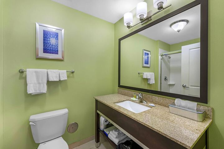 Sleep Inn & Suites Altoona North