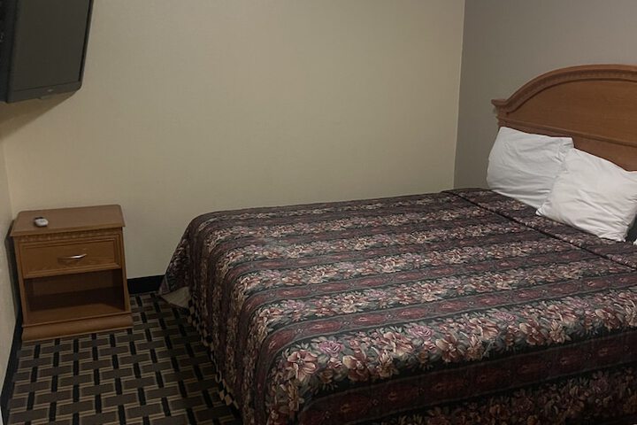 Room 36 of 48