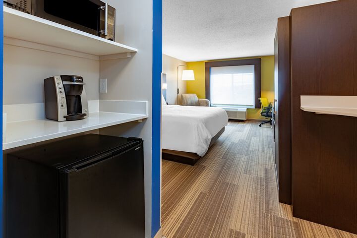Room 31 of 65