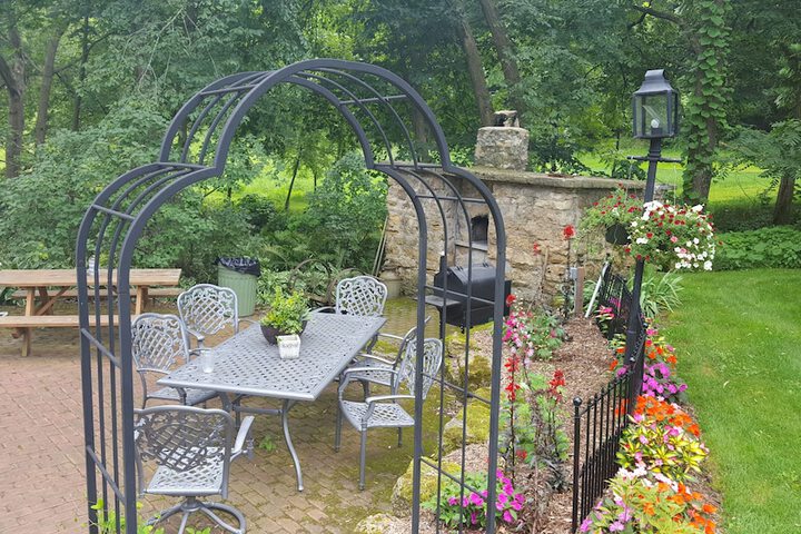 Round Barn Farm B & B Event Center