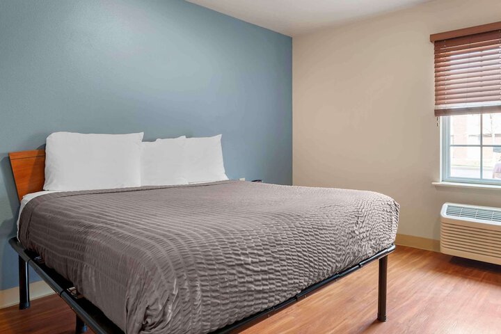 Room 13 of 29