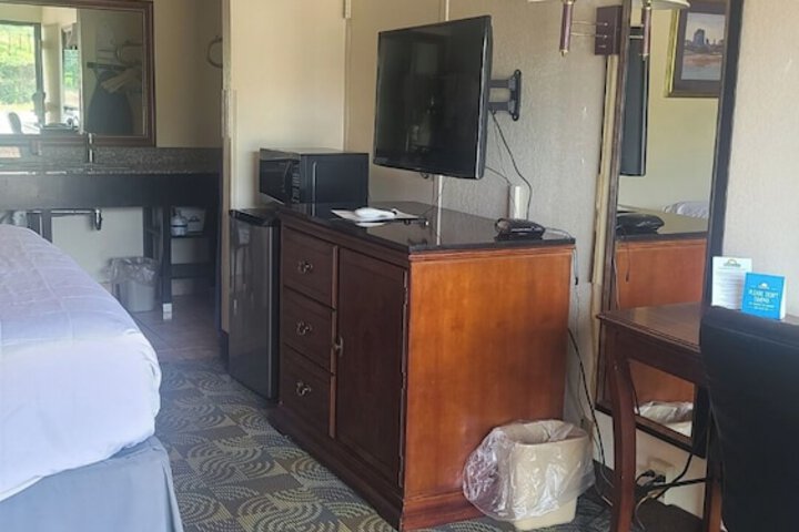 Room 19 of 25