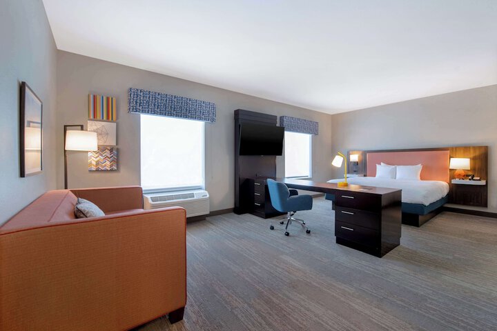 Room 26 of 42