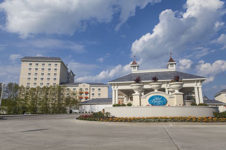 Cedar Points Hotel Breakers