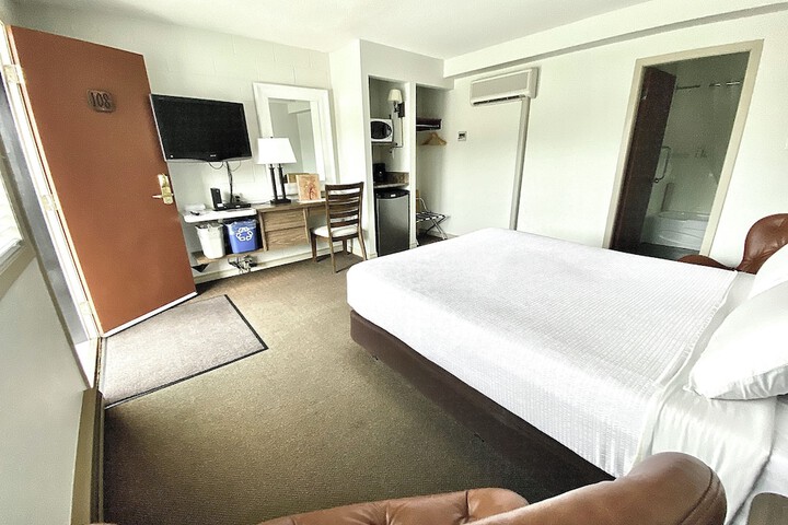 Room 16 of 26
