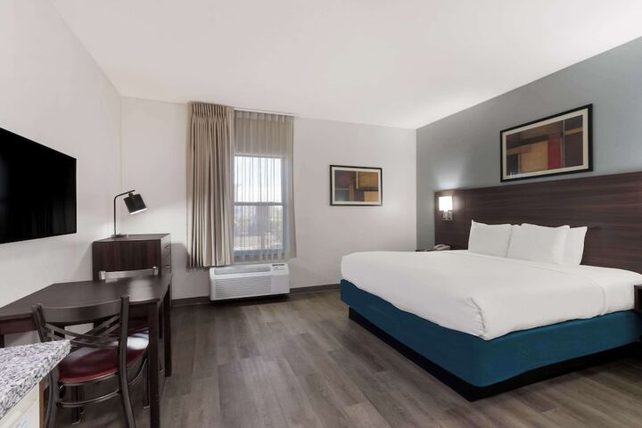 Room 34 of 43