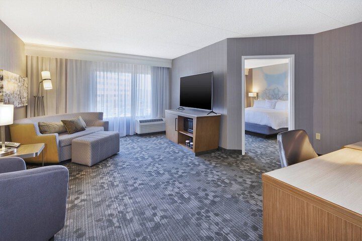 Courtyard by Marriott Secaucus Meadowlands