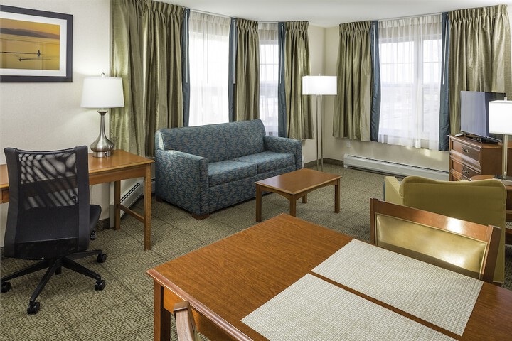 Smart Suites an Ascend Collection Hotel