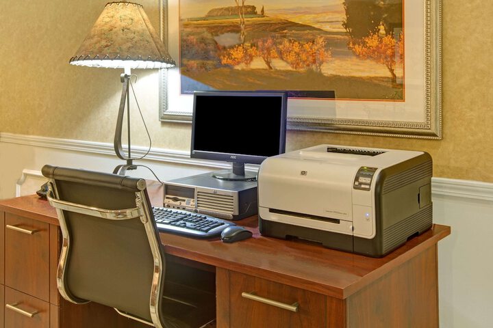 Business Center 15 of 15