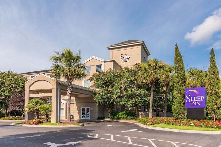 Hotel 7 of 39