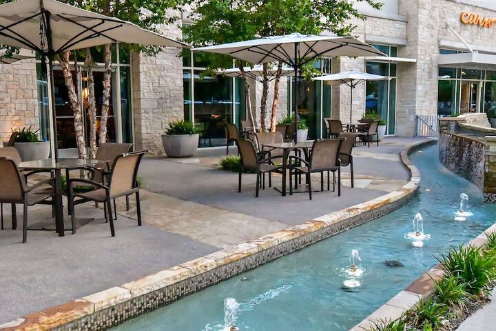 Hilton Dallas / Plano Granite Park