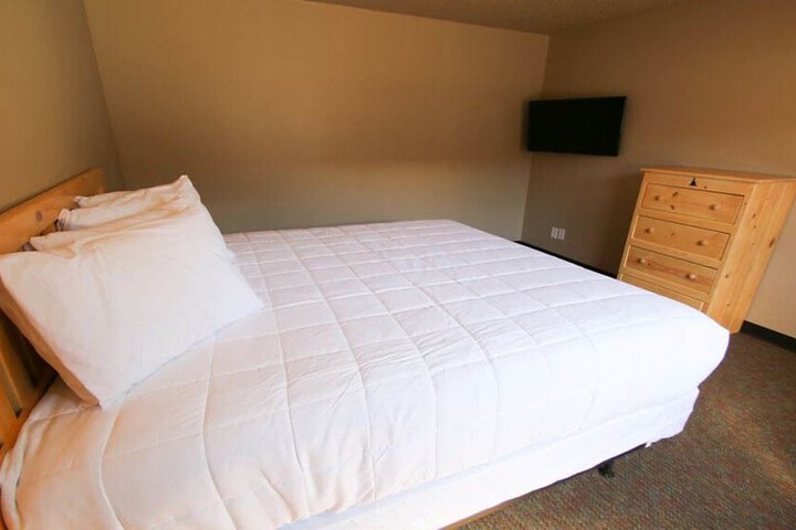 Woodside Dells Hotel & Suites