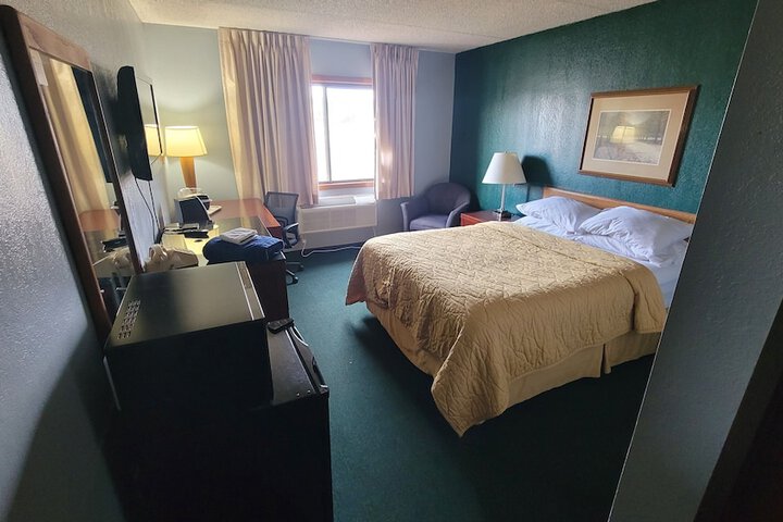 Room 26 of 33
