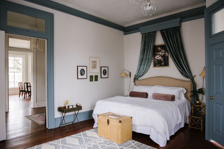 Room 37 of 46