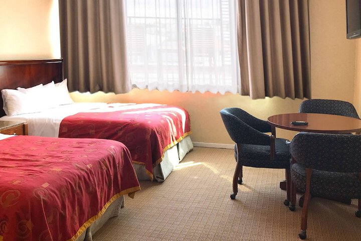 Room 29 of 48