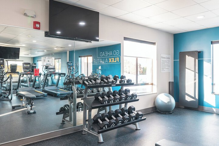 Holiday Inn Express Hotel & Suites St. Robert by IHG