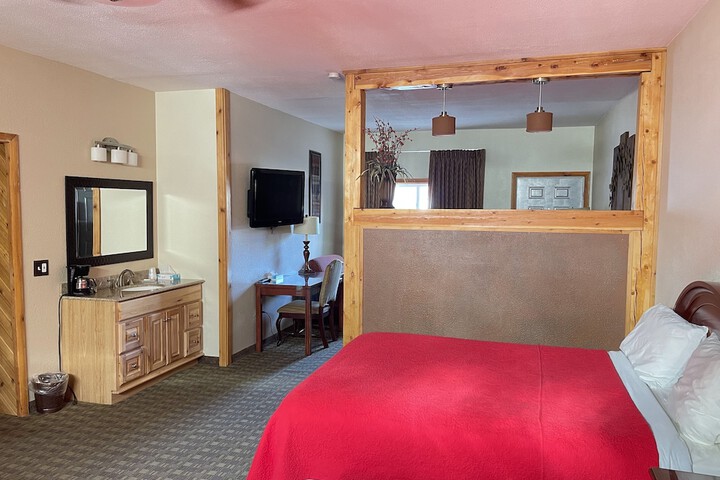 Room 38 of 66