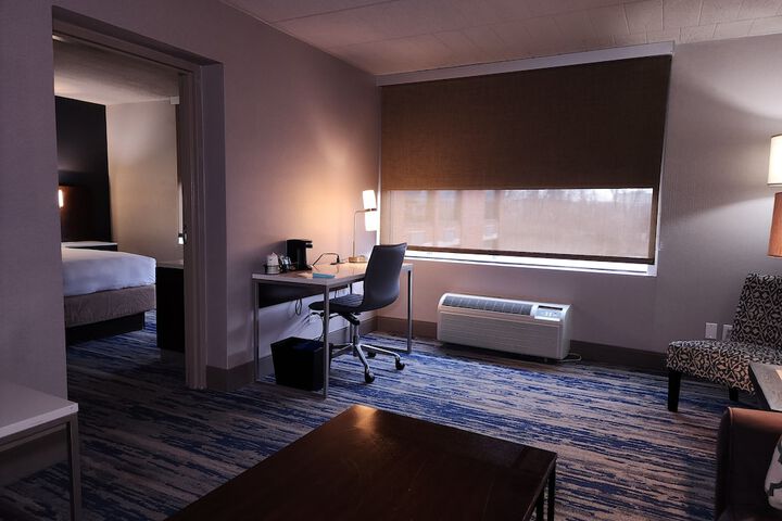 Skyline Hotel Detroit Airport SureStay Collection by BW