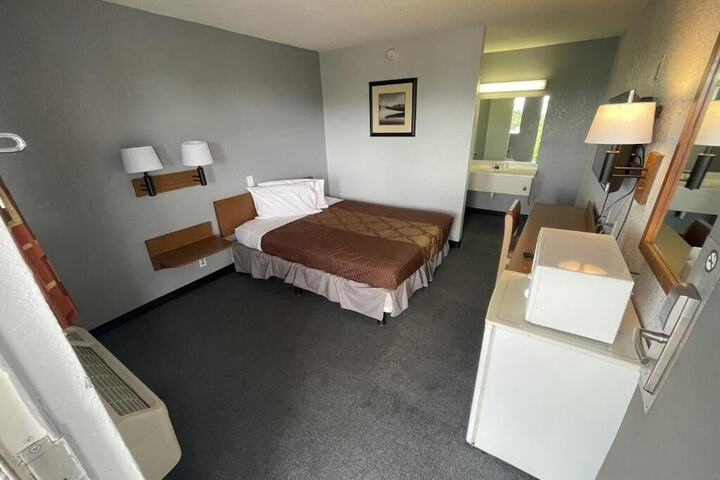 Room 18 of 56