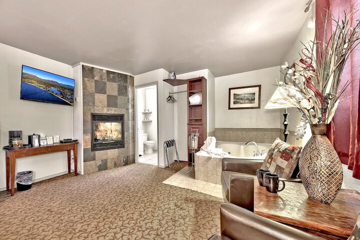 Room 10 of 56