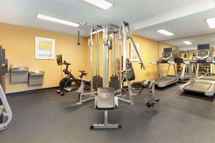 Best Western Plus Rancho Cordova Inn