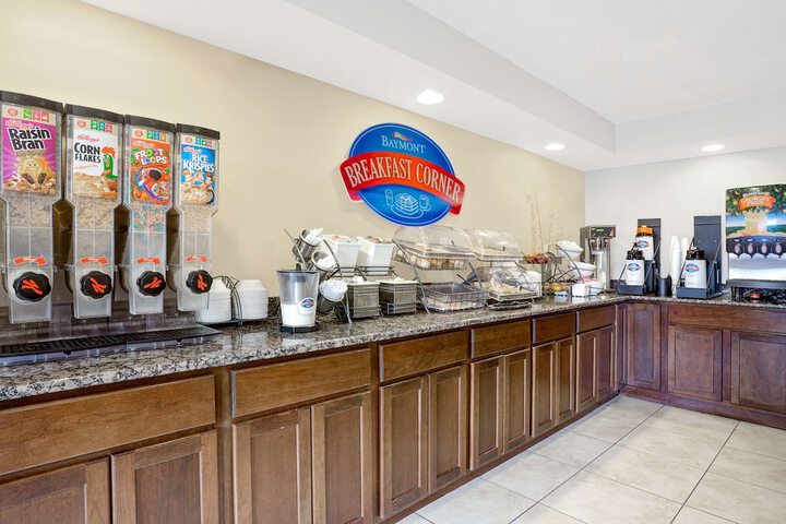 Breakfast/Coffee Service 23 of 24