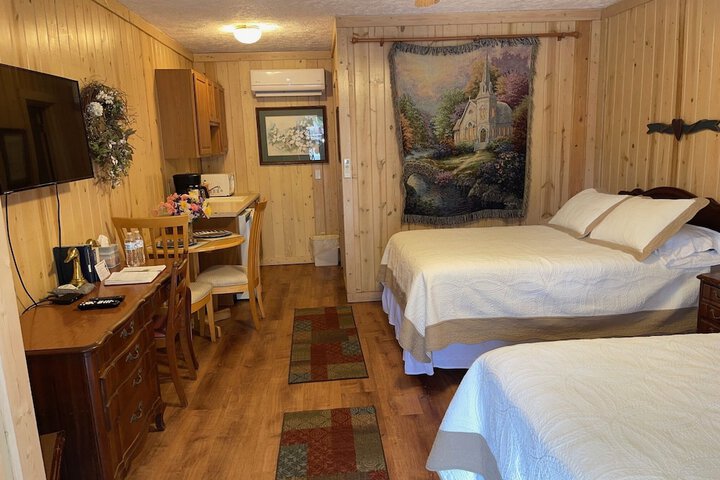 Mountain Aire Cottages Inn & Glamping