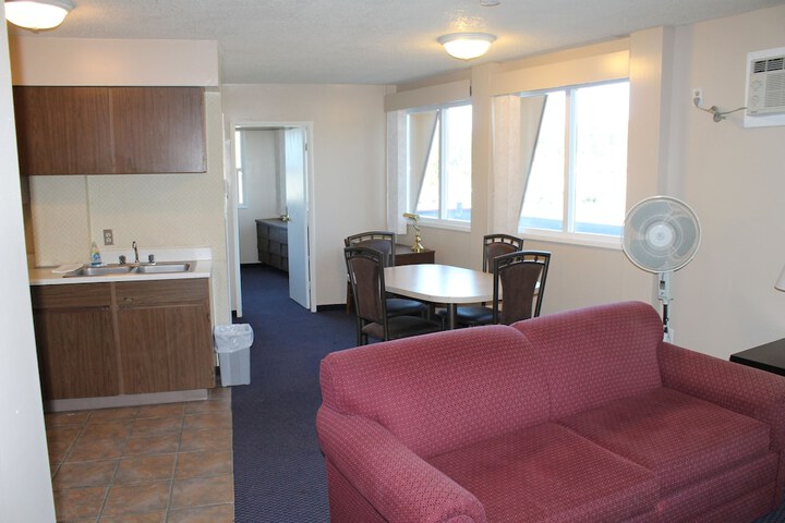 Room 7 of 34
