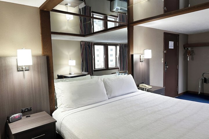 Room 55 of 100